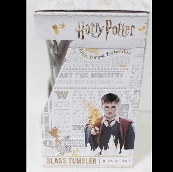 Harry Potter Hogwarts 16 OZ. Glass Pint , Harry Potter Glass Cup, Glass Tumbler - Picture 3 of 6